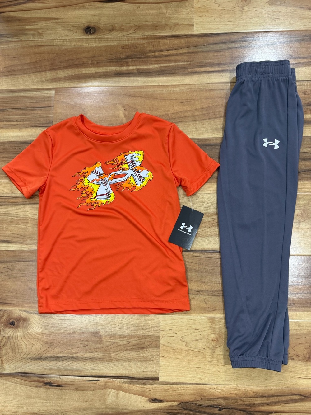 Under Armour Boys Baseball Shirt & Joggers Set, New
